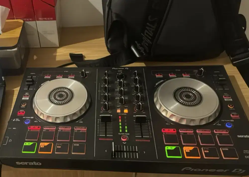 Alat dj controller Pioneer ddj sb2
