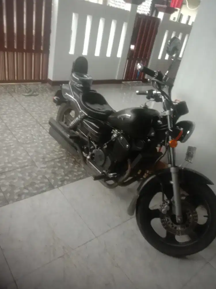 Benneli patogonian eagle 250cc