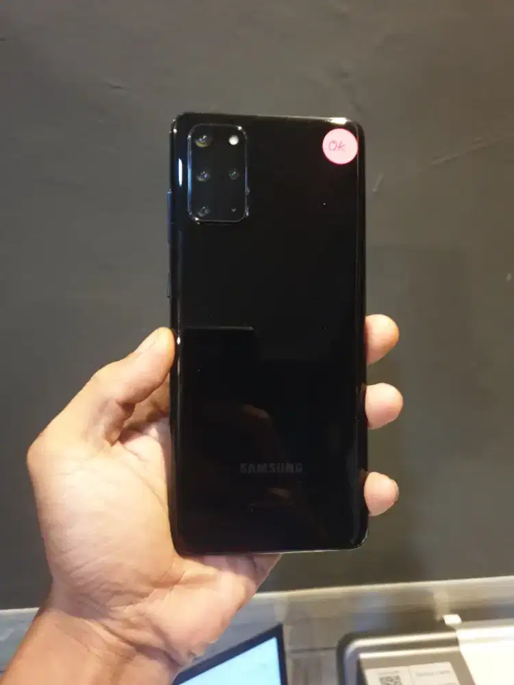 Samsung S20 plus 8/128gb sein