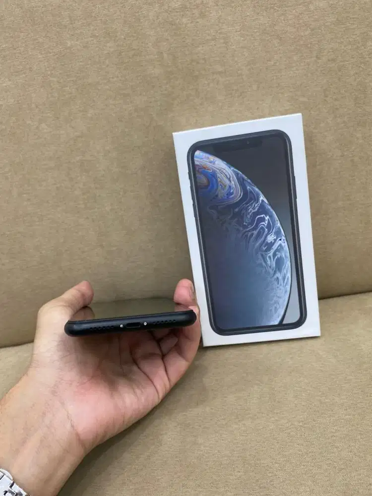 Iphone xr 128 bh 100 beacukai