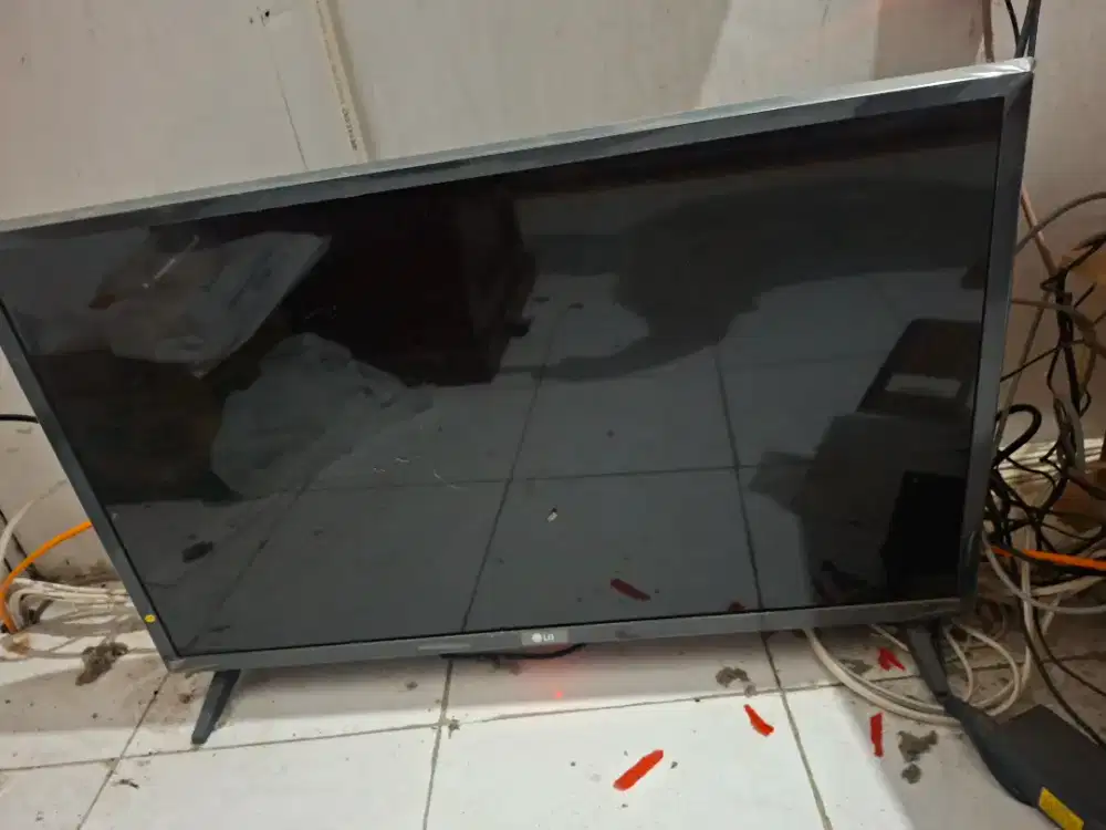 Smart TV merek LG 32 inch