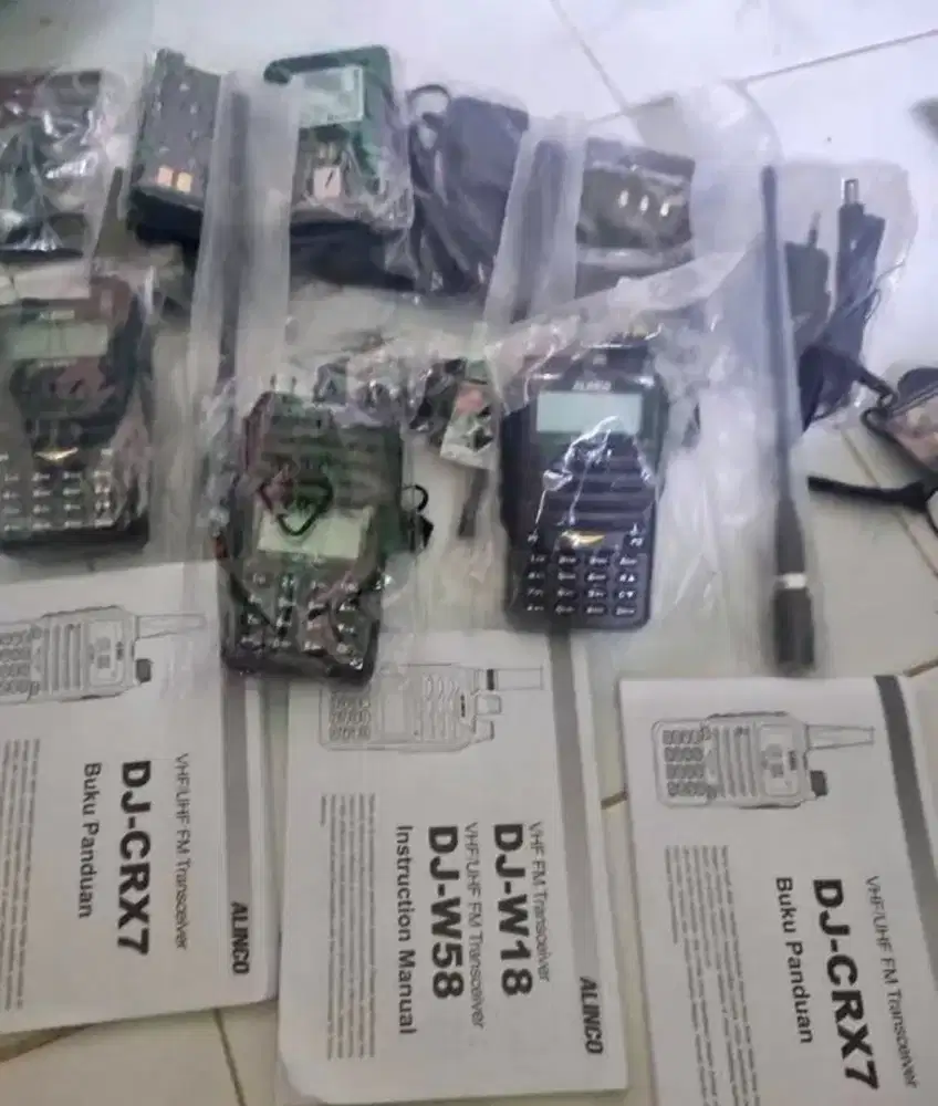 HT dj alinco 3(unit)