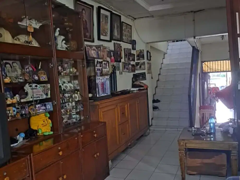 RUKO DAN RUMAH SARANG BURUNG