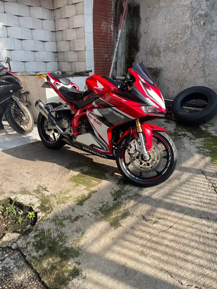 CBR 250 RR Red Racing