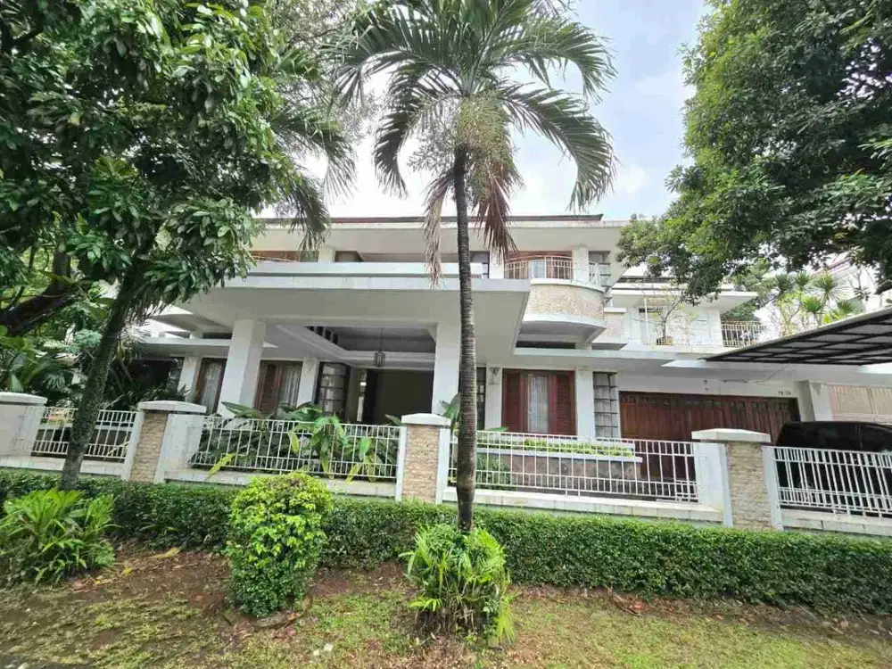 DiJual Rumah Asri dan luas daerah Jakarta Selatan di Pondok Indah