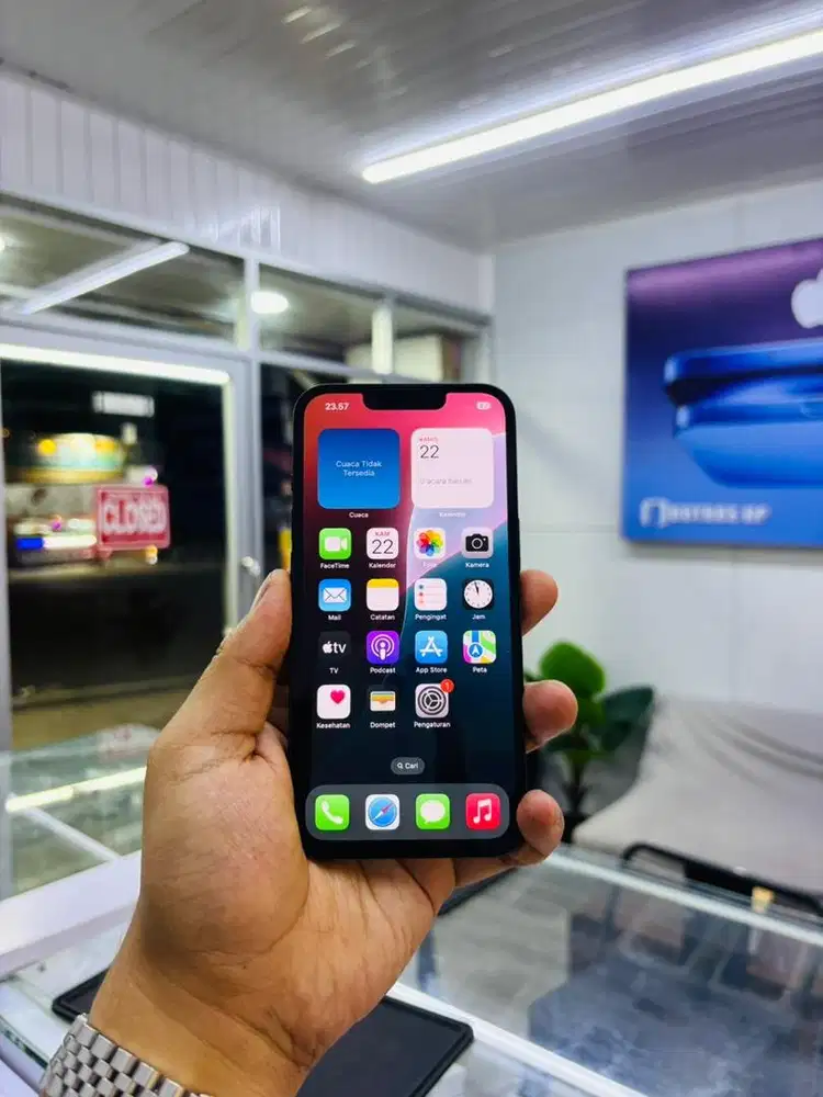 Iphone 13 128 gb ibox mulus fullset bergaransi