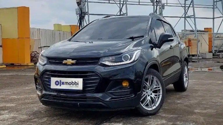 TDP 8,JT Chevrolet Trax 1.4 Premier Bensin-AT Hitam 2018