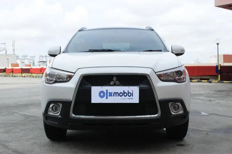 TDP 7,JT Mitsubishi Outlander Sport 2.0 PX Bensin-AT Putih 2014