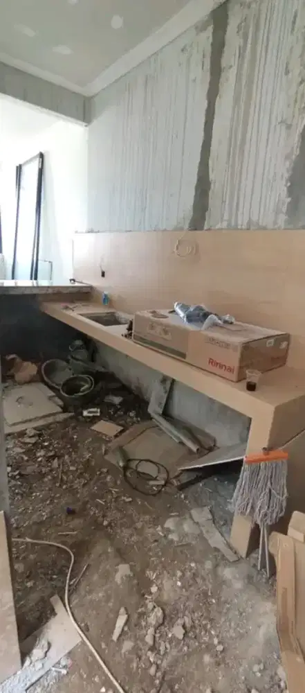 Tukang harian dan borogan