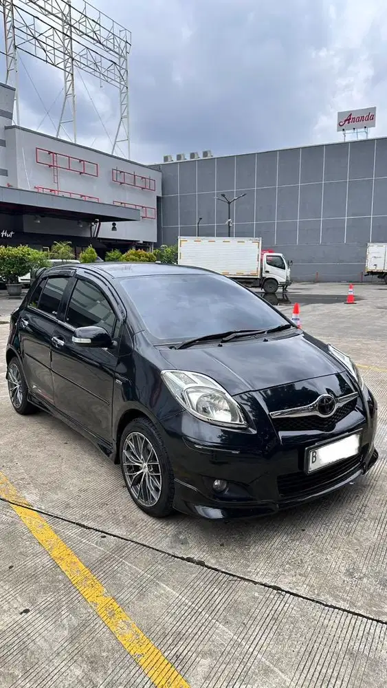 Dijual Yaris S 2010