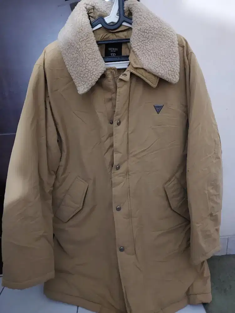 Jaket Winter Wanita Branded *(GUESS)*