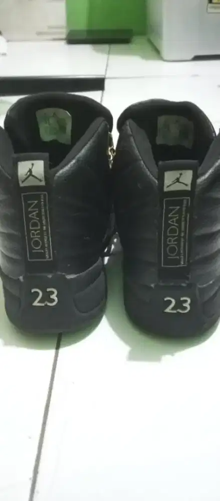 Dijual sepatu Jordan 12 retro