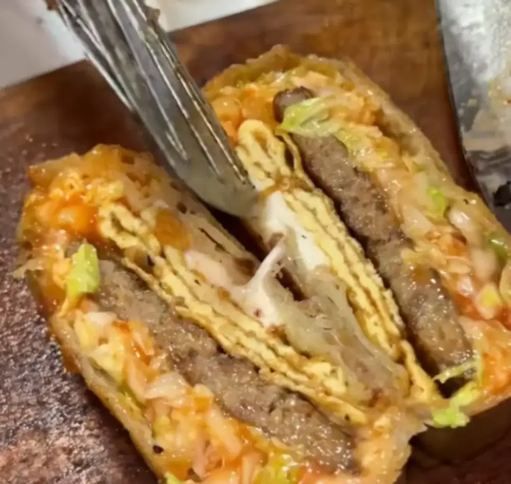 Penjaga outlet makanan