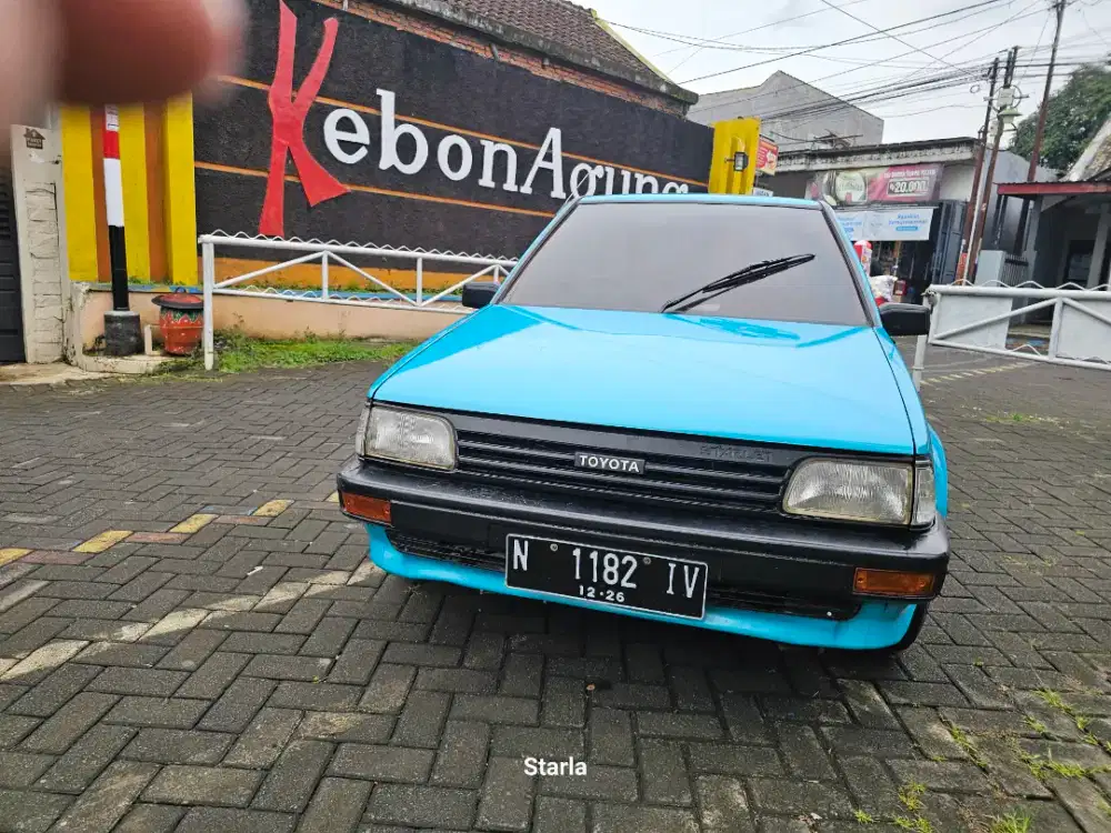 Starlet kotak Th 1987