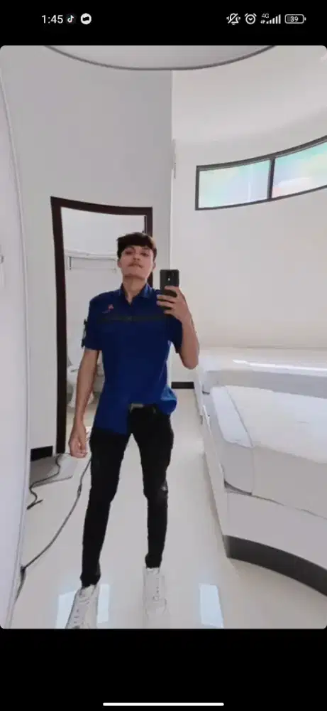 Cari kerjaan apa aja