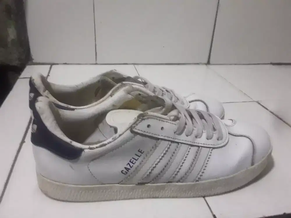 Sepatu adidas gazalle