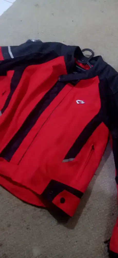 Jaket biker Contin seri Zirkon red like new XL