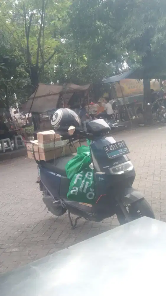 Mencari pekerjaan tetap