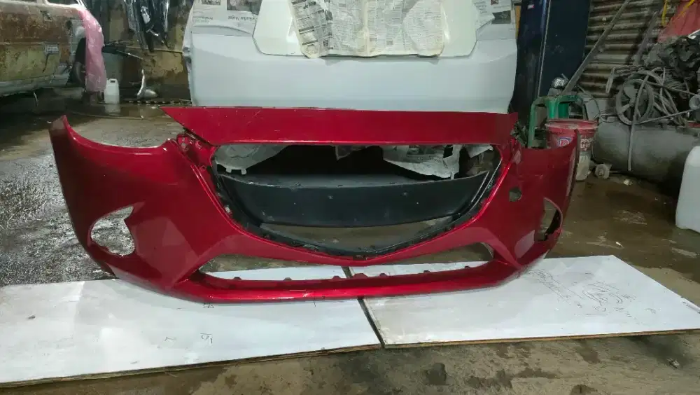 Bumper depan Mazda 2 skyactive original  copotan