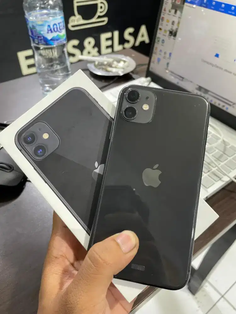 iPhone 11 black 128 iBox