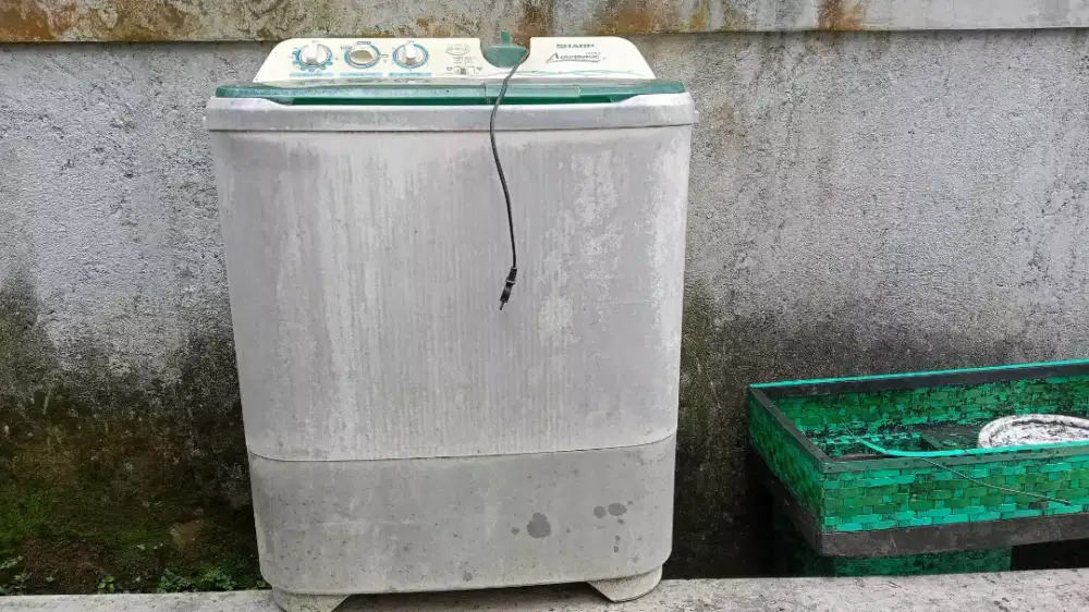 Mesin cuci dua tabung