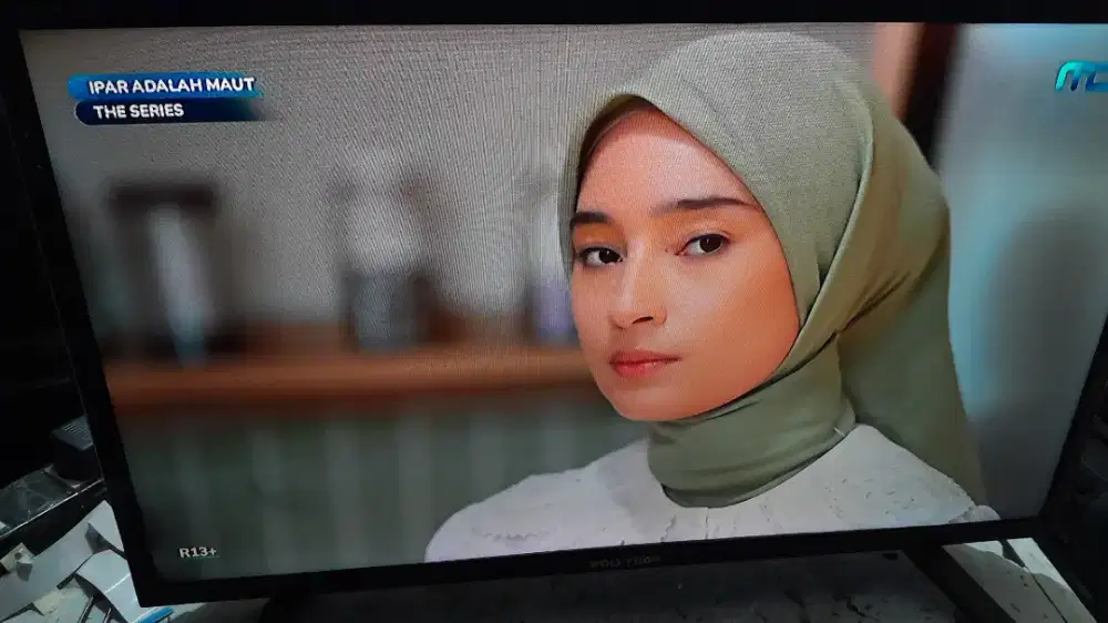 Tv l3d polytrin 32 inch Analog