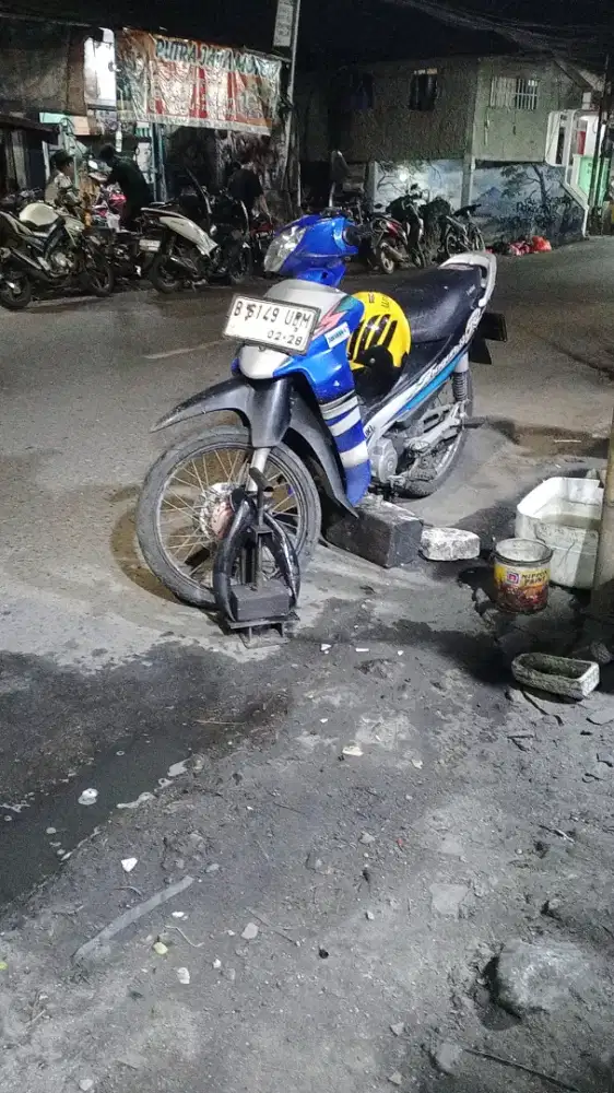 Jual aja motor Suzuki Shogun R 125 cc tangan ke 2 pajak hidup kok