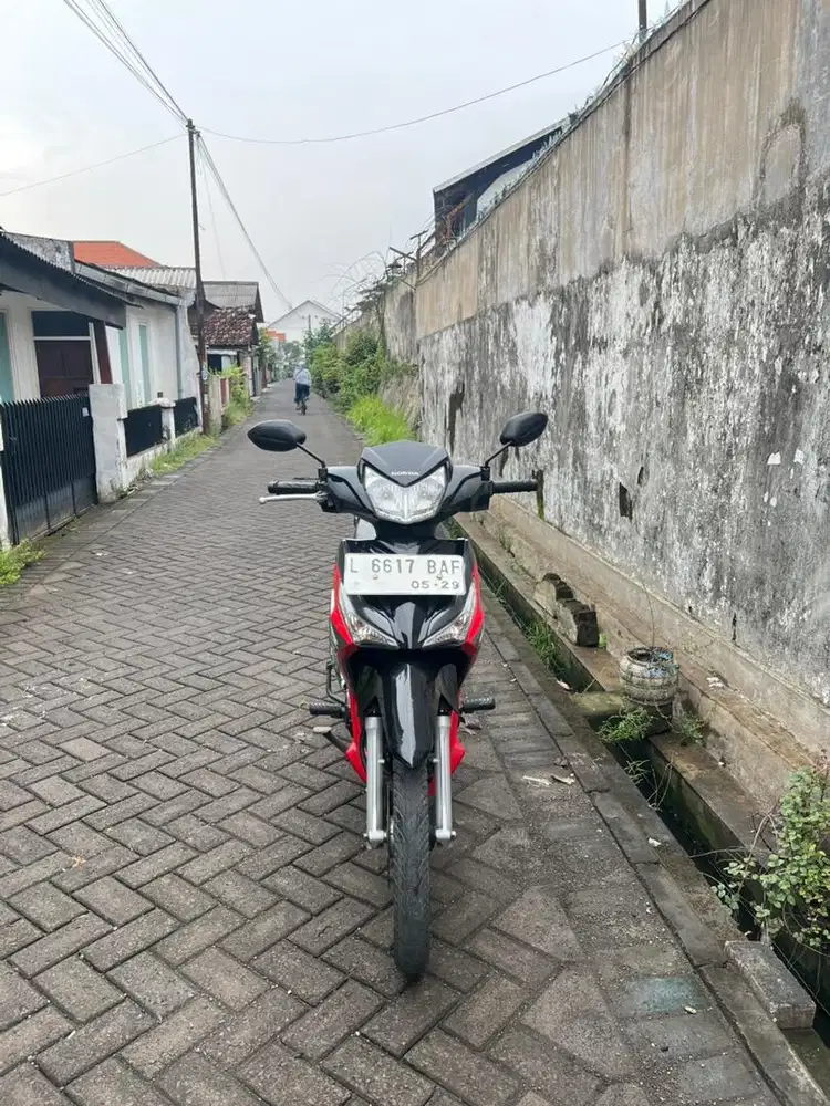Supra x 125 2019 low kilometer