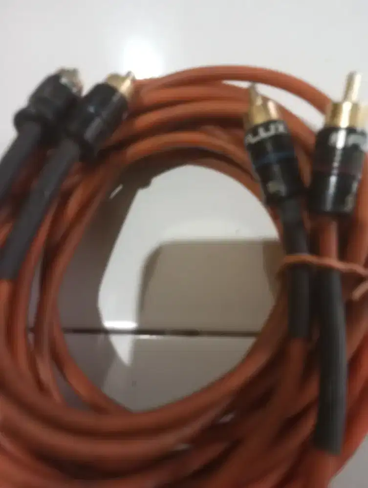 Bagi, yg faham saja perkabelan audio mobil