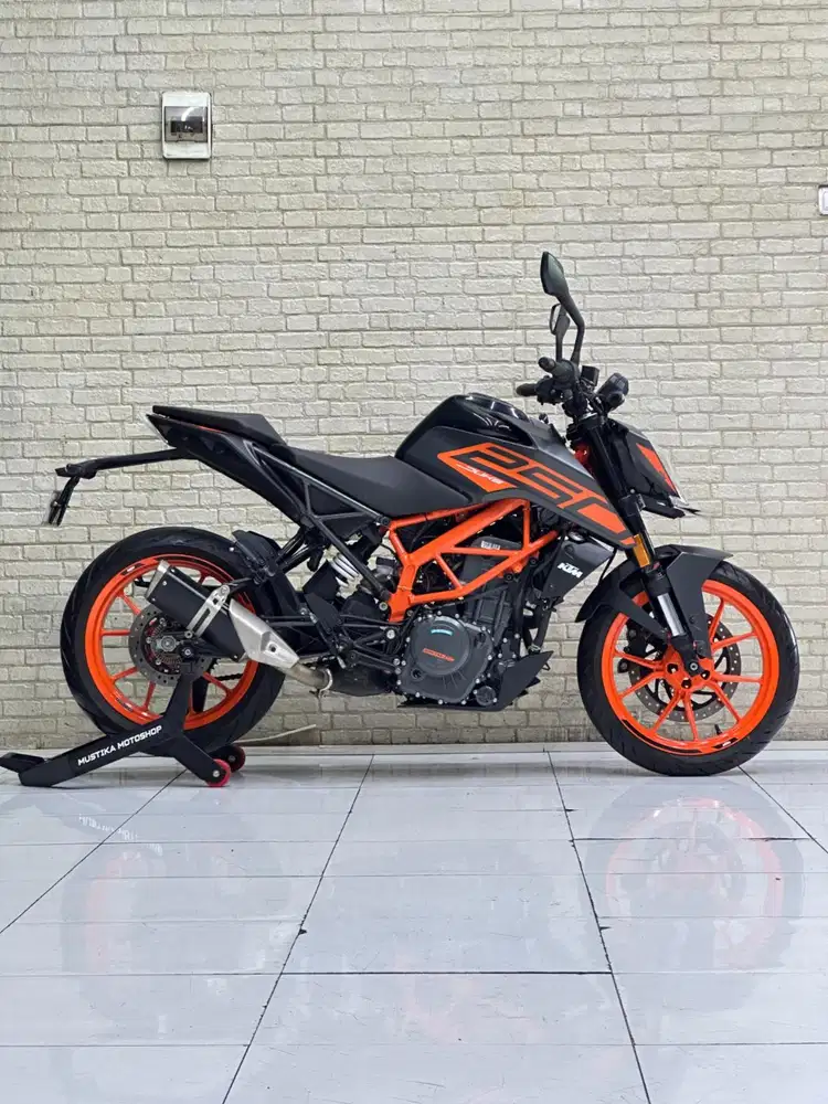 Unit Langka & Terbatas! KTM Duke 250 2023.