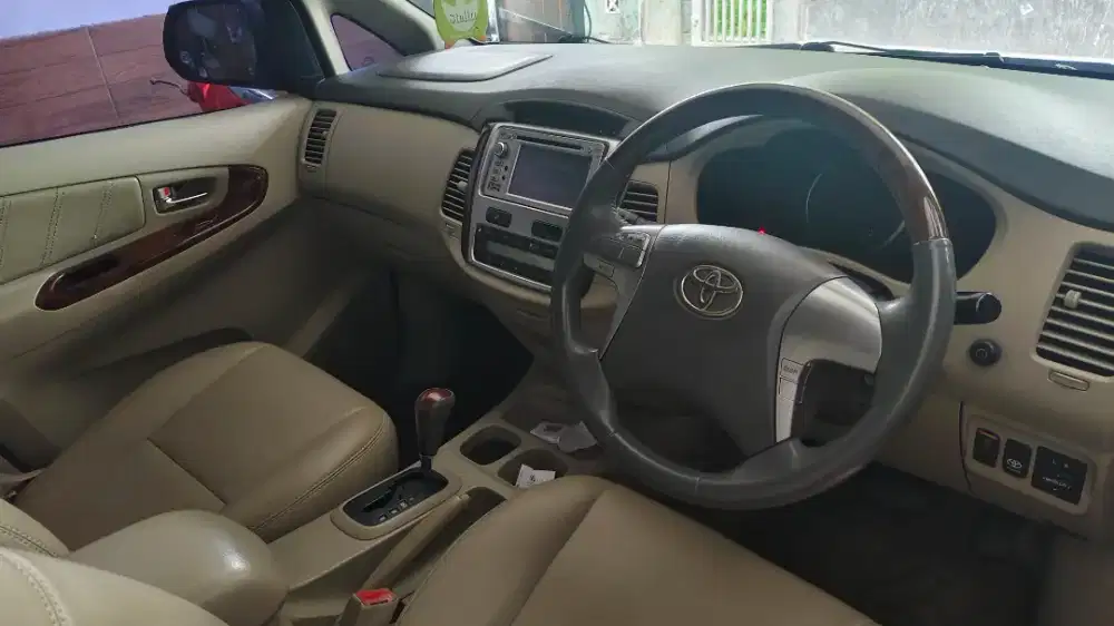 innova Diesel matic V barong di jogja