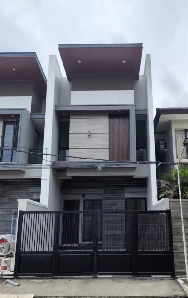 manyar jaya‼️Jual Rumah Baru Dekat Ubaya , Galaxy mall,ITS