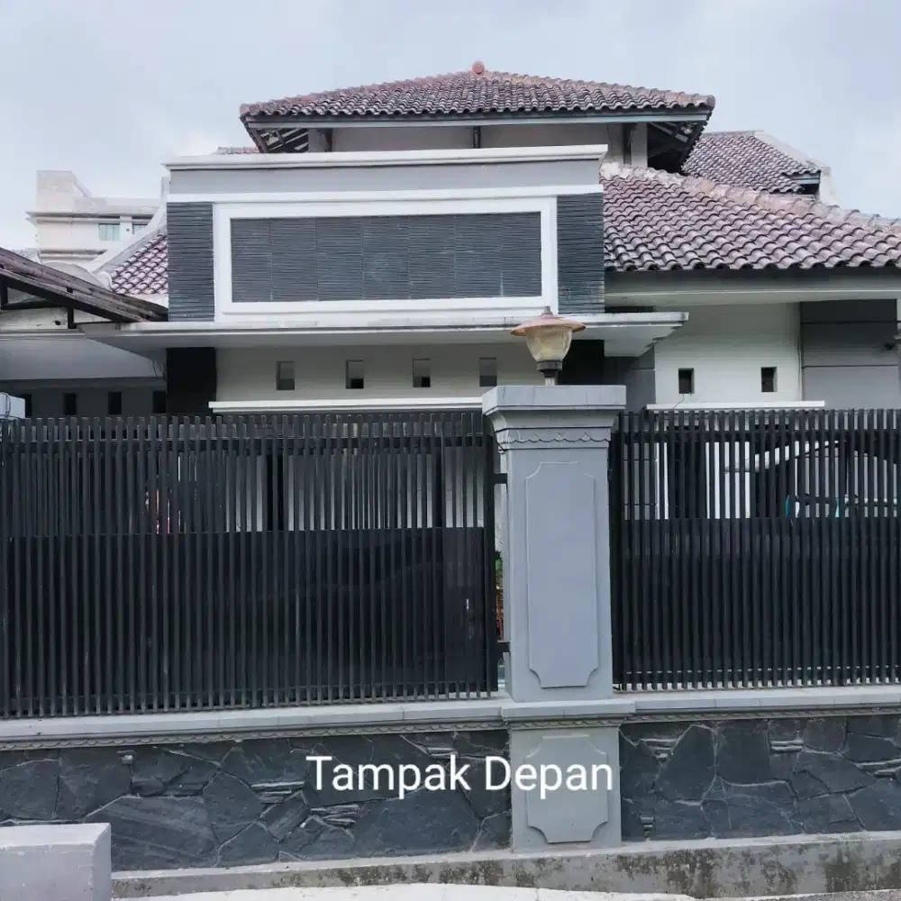 Rumah tinggal asri di lingkungan yang tenang