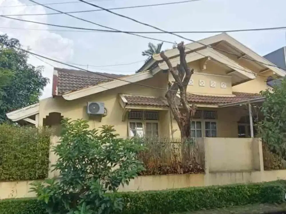 Di Jual Rumah Hoek Satu Lantai Dekat stasiun KRL dan Mall Bintaro