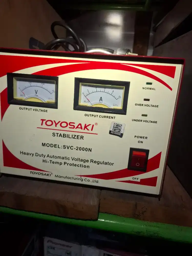 Ada Stabilizer/stsvol TOYOSAKI 2000 watt