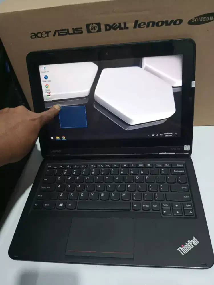 Touchscreen Yoga 11e Pentium 4405U(4CPU) DDR 4GB SSD 128G 12  5 jam