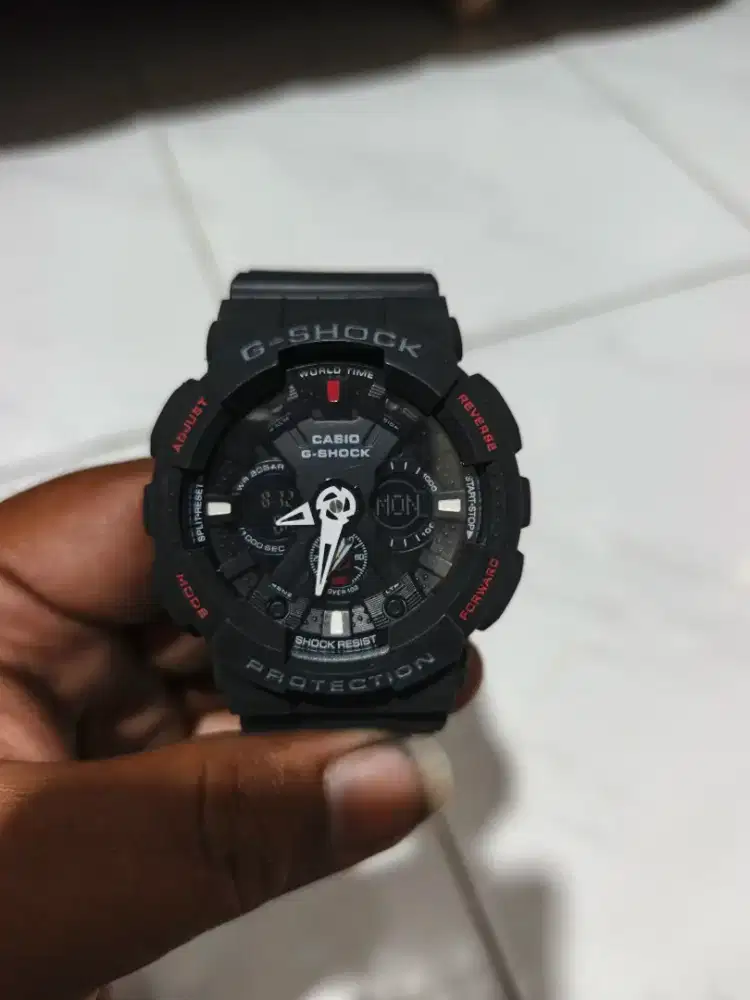 Jam tangan G-Shock ga 120 model dua fungsi analog sama digital