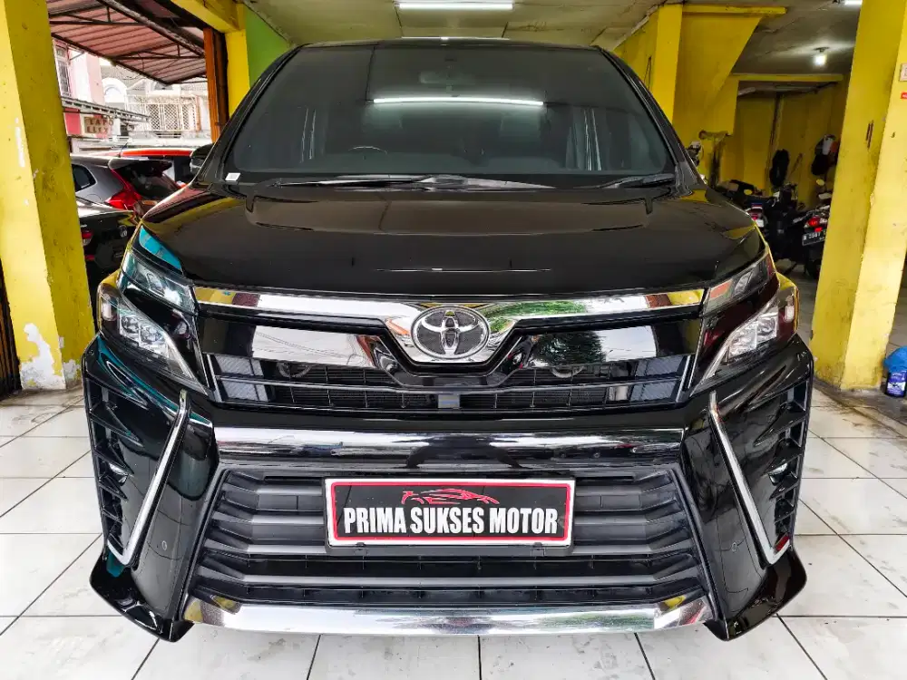 LOW KM 60RB.! TOYOTA VOXY 2.0 AT 2020 SUNROOF MATIC PANORAMIC NIK 2019