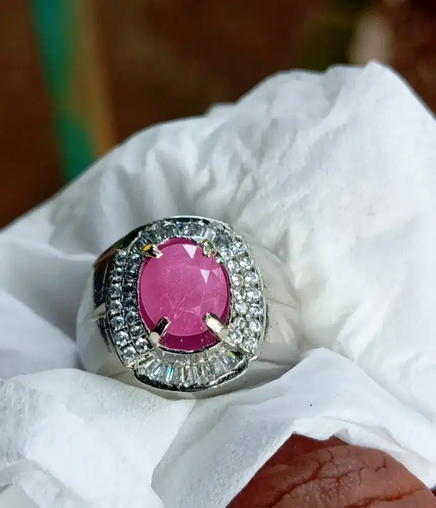 Ruby burma sertifikat besar