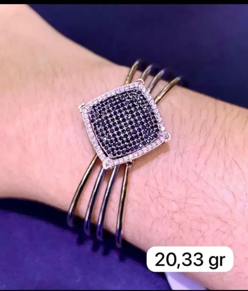 Terima jual emas dari toko lain.menerima harga tinggi.bisa cod ya gan