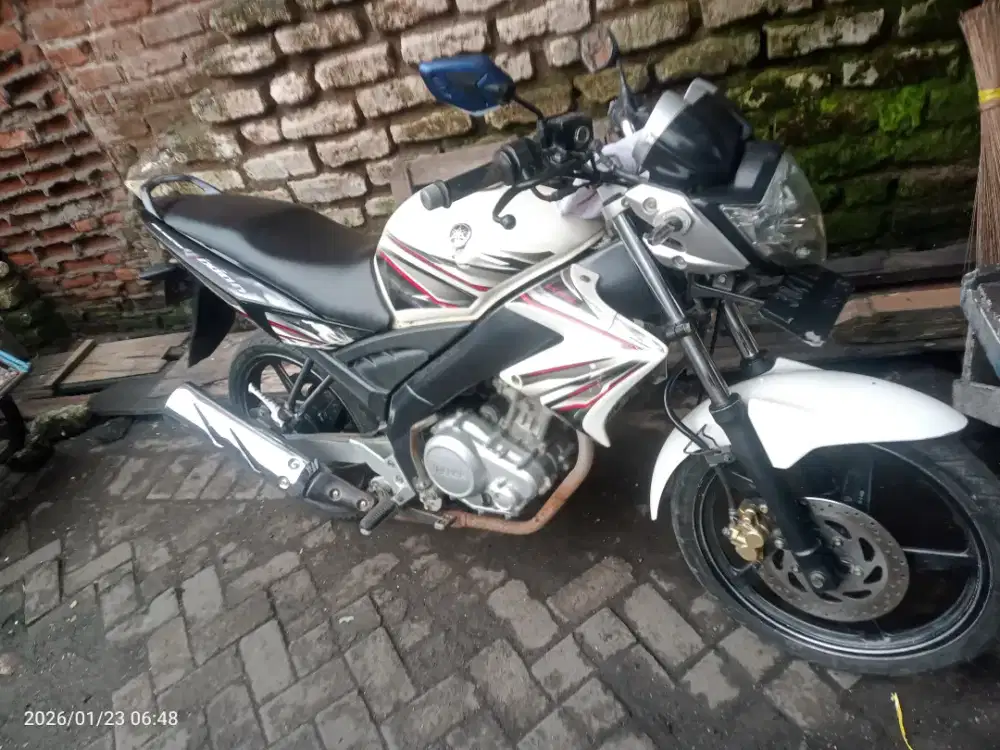 Vixion tahun 2014 old