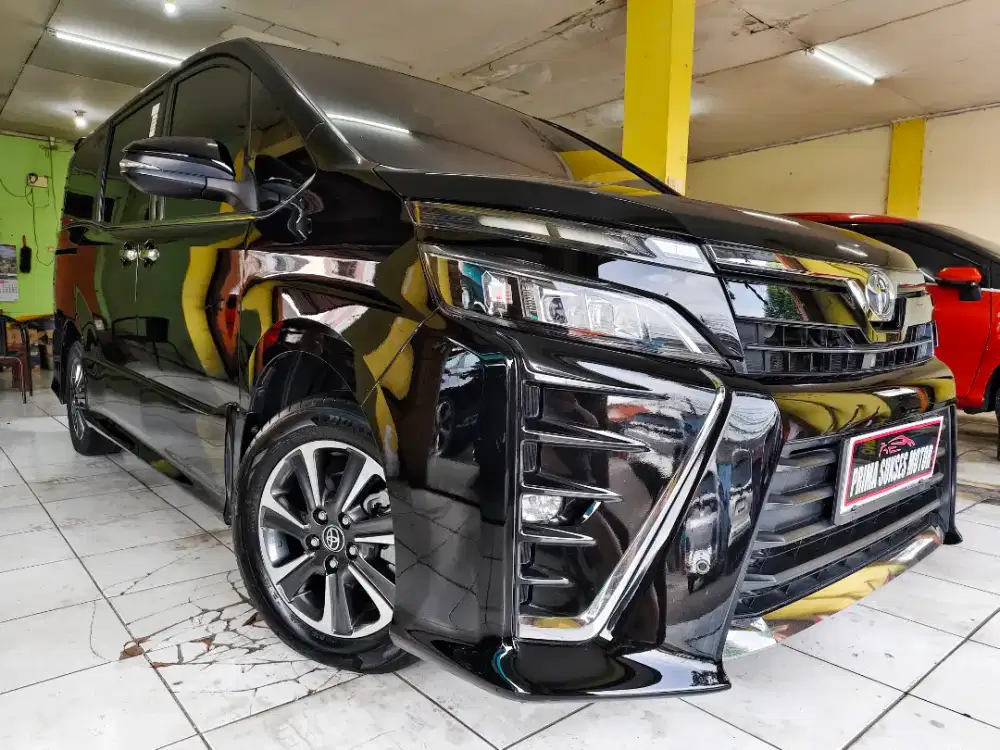 LOW KM 60RB.! TOYOTA VOXY 2.0 AT 2020 SUNROOF PANORAMIC MATIC NIK 2019