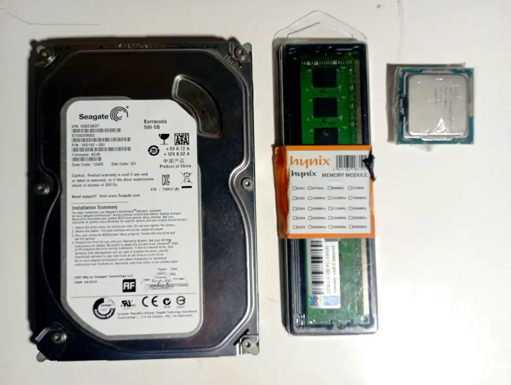 Hardisk 500gb / Ram 4Gb DDR3 / Proccesor G2020