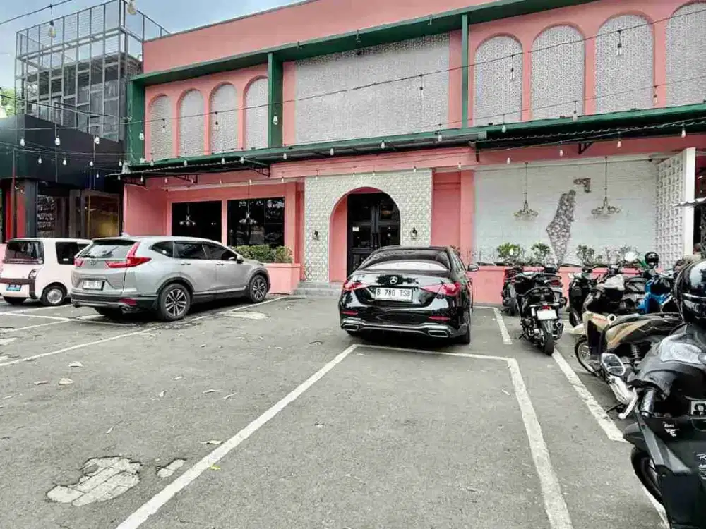 GEDUNG DI KOMERSIAL AREA DI KEMANG