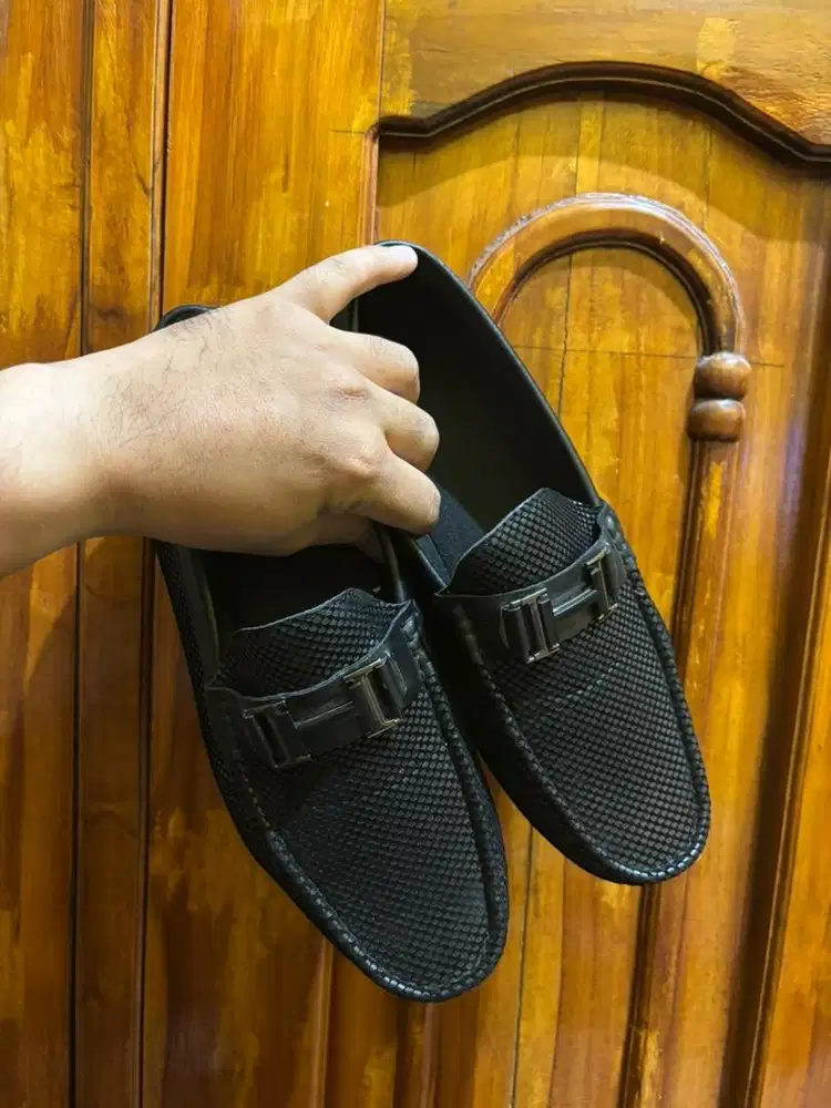 Sepatu masih seperti baru size 43