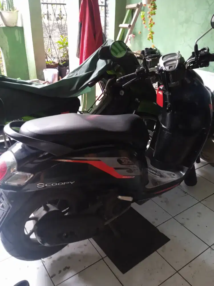 Jual honda scoopy th 2019 suratlengkap pajak 08/2026 kaleng 2029