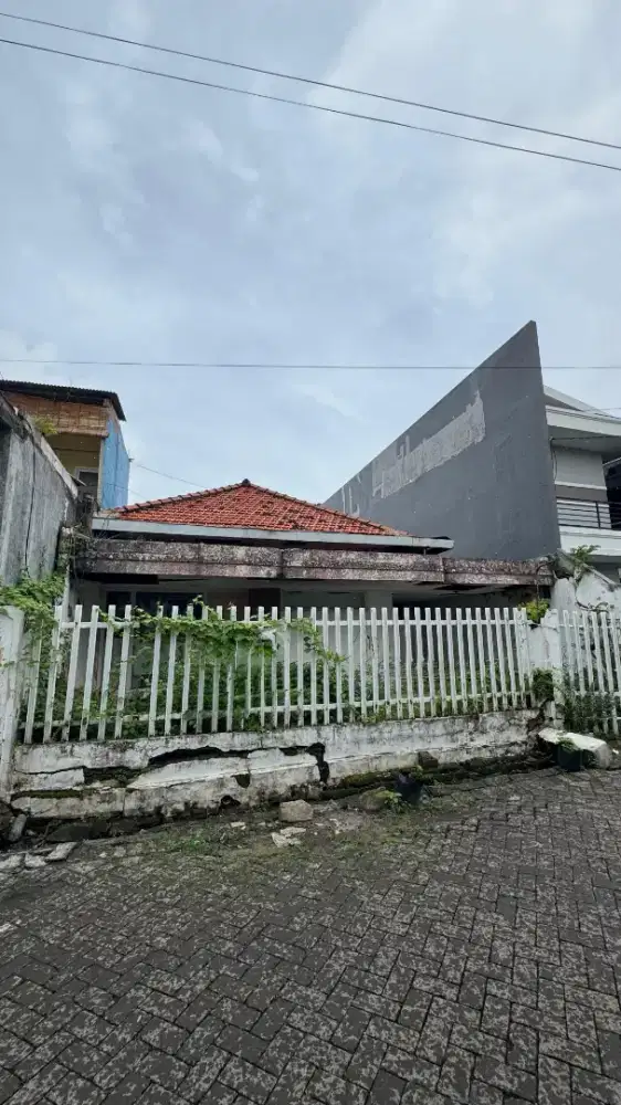 Hitung harga tanah. daerah Darmo permai selatan dekat madame Chang.