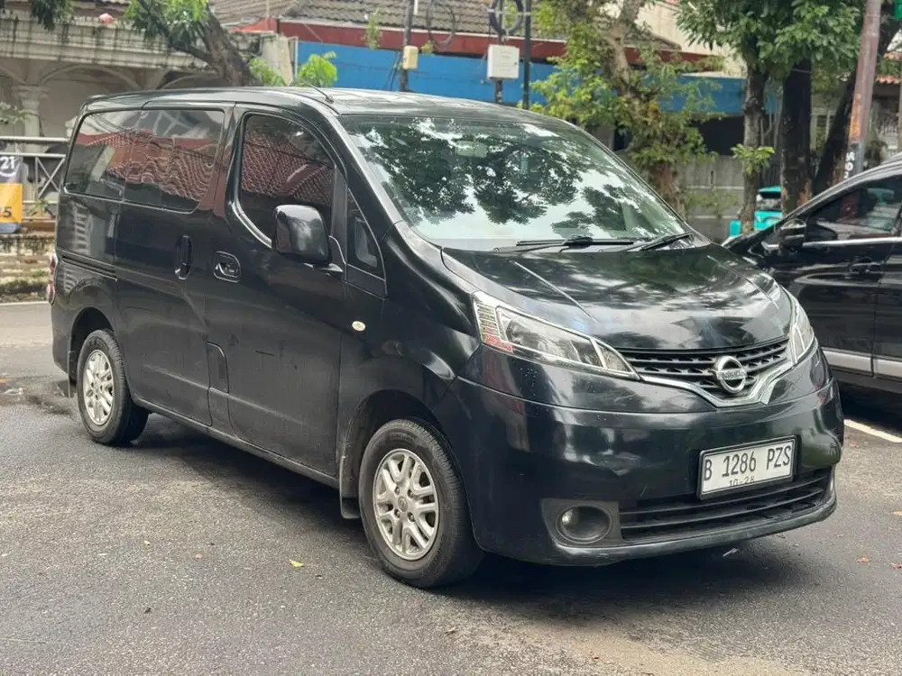 Nissan evalia xv 2013 manual cash termurah