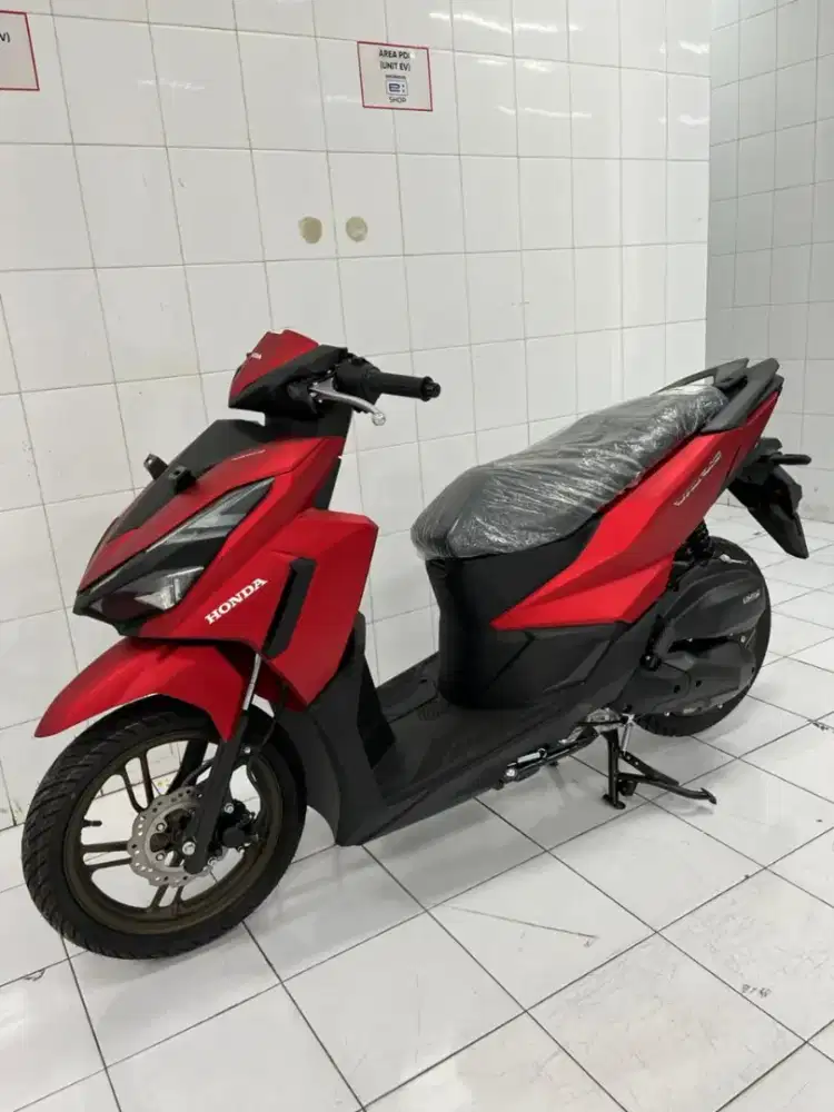 HONDA VARIO 125 ISS MERAH