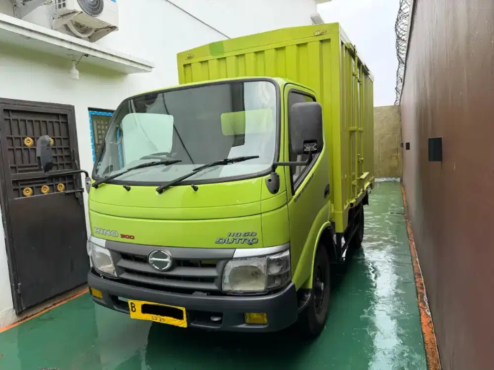 Hino Dutro 110SD Engkel Box CDE